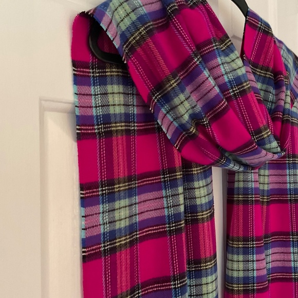 Plaid Cashmere Scarf - NWOT - Picture 8 of 10